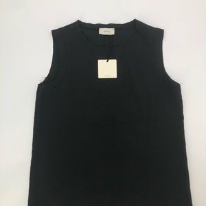 NEW! Vicolo Italy Black Sleeveless Blouse